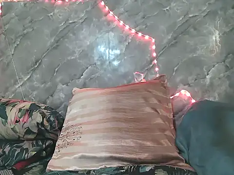 ZARIA-VIXEN online show from 12-02-25, 11:48