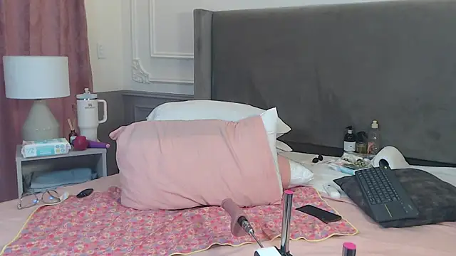 NatashaSilver online show from 12-13-25, 09:42