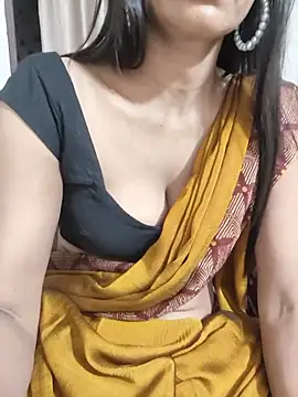 Snapshot of Shalu_G chatting on 06-26-26, 05:23 Shalu G online show from 06-26-26, 05:23