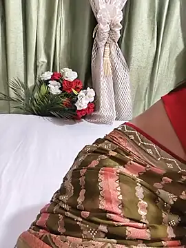 Snapshot of Shalu_G chatting on 07-23-26, 01:58 Shalu G online show from 07-23-26, 01:58