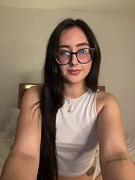 Just Isaa online show from 11-27-25, 01:40