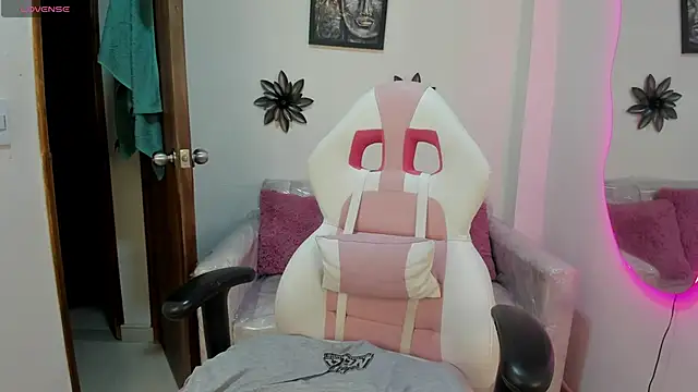 Snapshot of cataleya_sub_ chatting on 10-20-25, 12:38 cataleya sub online show from 10-20-25, 12:38