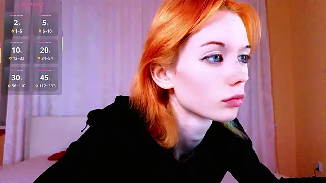 Snapshot of Kiara_Dream chatting on 06-10-26, 11:35 Kiara Dream online show from 06-10-26, 11:35