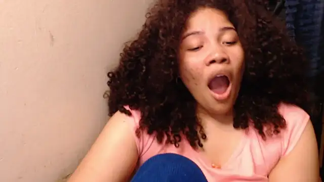 madelene online show from 12-17-25, 02:39