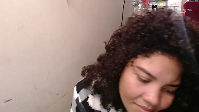 Snapshot of madelene chatting on 05-20-26, 01:34 madelene online show from 05-20-26, 01:34