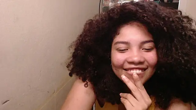 Snapshot of madelene chatting on 05-26-26, 02:18 madelene online show from 05-26-26, 02:18