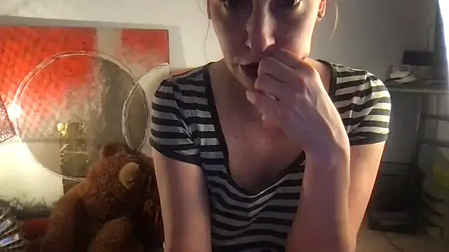 Bembi Trouble online show from 11-16-25, 08:20