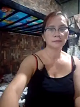 SexyHottMom online show from 04-22-26, 09:49