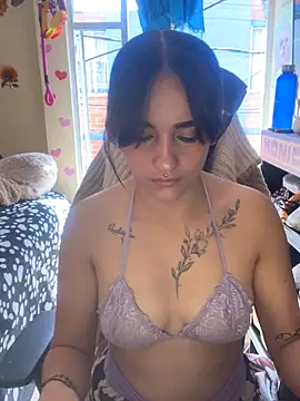 Snapshot of MiaRousexxx_ chatting on 09-12-25, 02:28 MiaRousexxx  online show from 09-12-25, 02:28