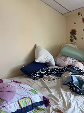 Snapshot of MiaRousexxx_ chatting on 10-04-25, 05:44 MiaRousexxx  online show from 10-04-25, 05:44