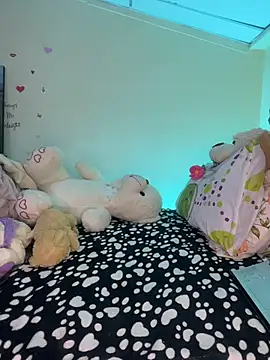 Snapshot of MiaRousexxx_ chatting on 11-16-25, 01:00 MiaRousexxx online show from 11-16-25, 01:00