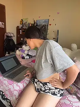 Snapshot of MiaRousexxx_ chatting on 11-20-25, 04:18 MiaRousexxx online show from 11-20-25, 04:18