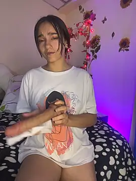 Snapshot of MiaRousexxx_ chatting on 11-28-25, 12:35 MiaRousexxx online show from 11-28-25, 12:35