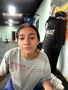 Snapshot of MiaRousexxx_ chatting on 12-21-25, 09:11 MiaRousexxx online show from 12-21-25, 09:11