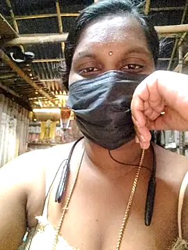 Snapshot of Tamildivya18 chatting on 11-21-25, 05:39 Tamildivya18 online show from 11-21-25, 05:39