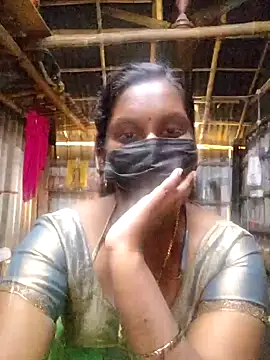 Snapshot of Tamildivya18 chatting on 12-18-25, 04:51 Tamildivya18 online show from 12-18-25, 04:51