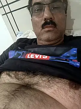 moonflower25 online show from 10-26-25, 07:58