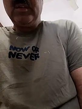 moonflower25 online show from 12-19-25, 03:13