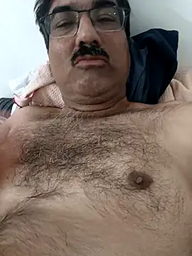 moonflower25 online show from 12-21-25, 04:47