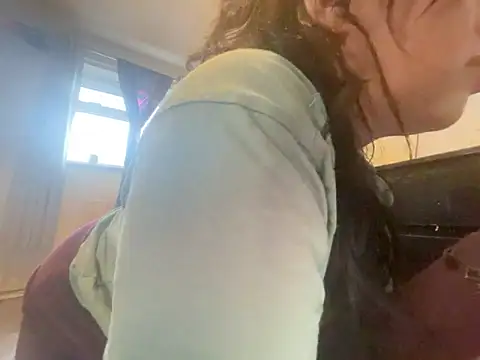 Snapshot of Curvysapphire chatting on 03-15-26, 06:52 Curvysapphire online show from 03-15-26, 06:52