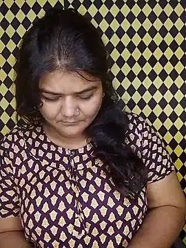 Snapshot of Meenu_tiwari chatting on 09-19-25, 06:52 Meenu tiwari online show from 09-19-25, 06:52