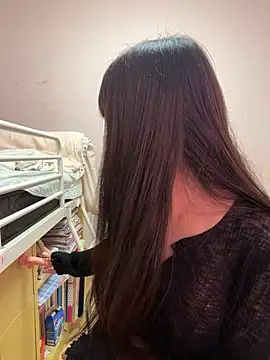 Snapshot of aonyan_7 chatting on 09-21-25, 12:12 aonyan 7 online show from 09-21-25, 12:12