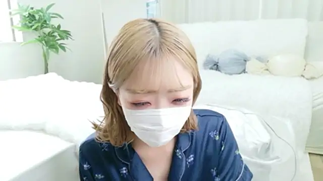 Snapshot of Rina_72 chatting on 06-09-26, 06:25 Rina 72 online show from 06-09-26, 06:25