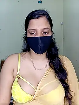 Rose-luckey online show from 11-20-25, 06:29