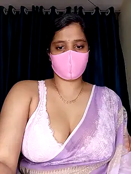 Rose-luckey online show from 04-01-26, 01:01