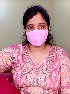 Rose-luckey online show from 04-12-26, 01:16