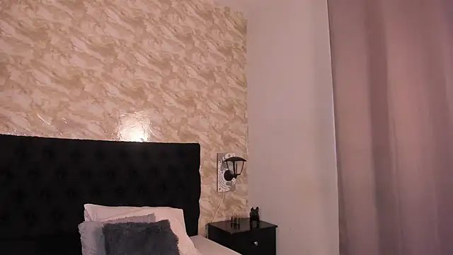 Lucio  Fox online show from 10-31-25, 12:06