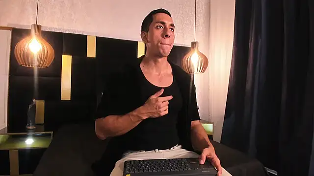 Lucio  Fox online show from 04-21-26, 12:00