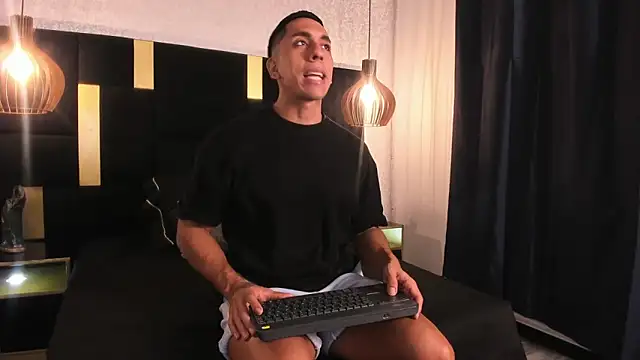 Lucio  Fox online show from 04-23-26, 11:53