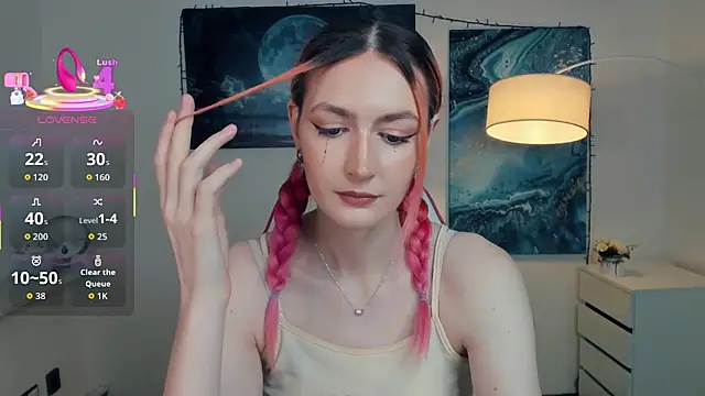 Snapshot of EasterBlink chatting on 11-01-25, 10:50 EasterBlink online show from 11-01-25, 10:50