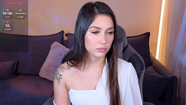 CarolineGuthrie online show from 10-02-25, 01:07