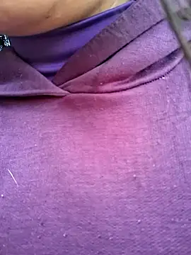 Snapshot of CAROLINE__07 chatting on 09-11-25, 01:11 CAROLINE 07 online show from 09-11-25, 01:11