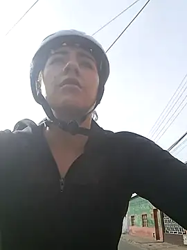 CAROLINE  07 online show from 04-09-26, 01:05