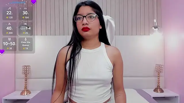 MelanyWayne  online show from 06-05-26, 12:00