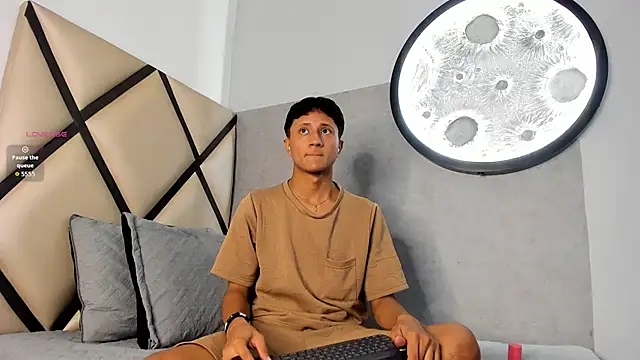  Leohot  online show from 09-11-25, 03:17