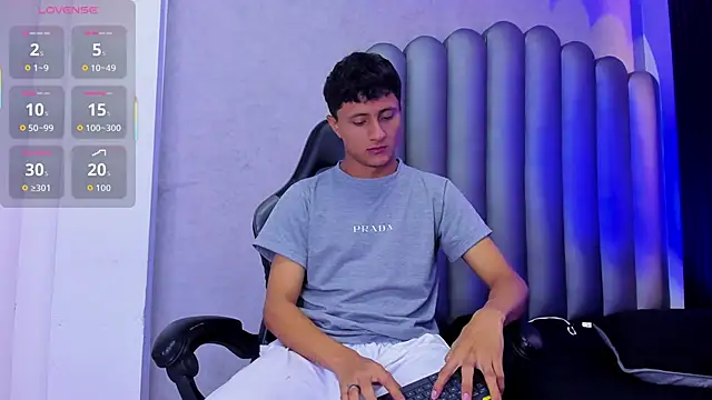  Leohot  online show from 11-26-25, 04:24