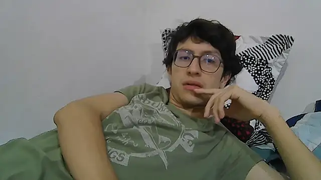 Kevintdx online show from 04-26-26, 01:03