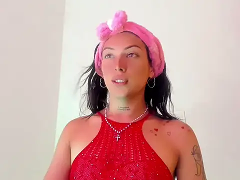 Snapshot of Megan_Gil_ chatting on 09-08-25, 09:25 Megan Gil online show from 09-08-25, 09:25