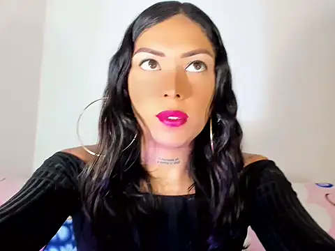 Snapshot of Megan_Gil_ chatting on 10-15-25, 12:49 Megan Gil online show from 10-15-25, 12:49