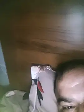 Snapshot of monty935 chatting on 11-18-25, 08:46 monty935 online show from 11-18-25, 08:46