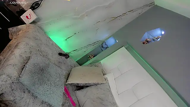 Ariia-janee online show from 03-02-26, 07:15