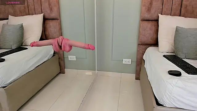 saray marquez online show from 11-18-25, 11:47