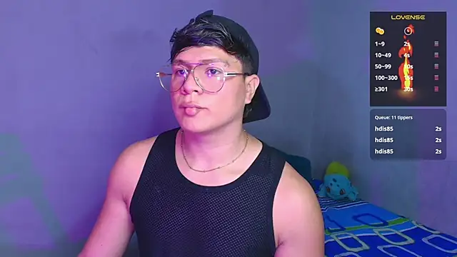 Alejandro Vt online show from 12-21-25, 01:57