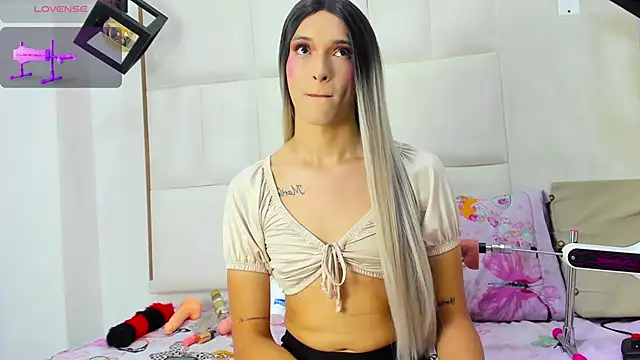 Macarena 05 online show from 09-27-25, 03:22