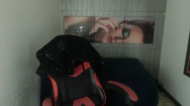 Snapshot of greiccy_20 chatting on 12-04-25, 04:11 greiccy 20 online show from 12-04-25, 04:11