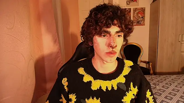 Nude Boy18 online show from 11-01-25, 06:26